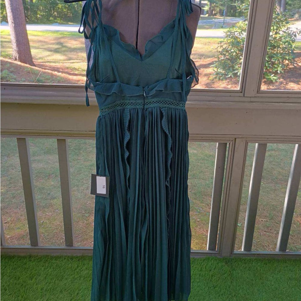 Lulus Green Sleeveless Cocktail-length Dress - XXS NWT - Picture 3 of 12